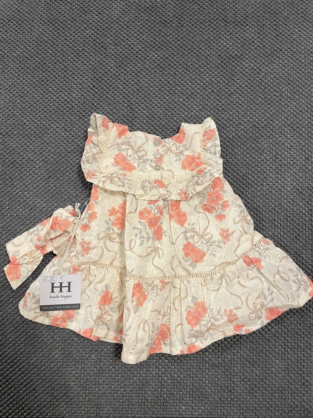 NWT Haute Hippie Baby Girls Floral Dress with diaper Cover/hairbow. Size 3 mon.